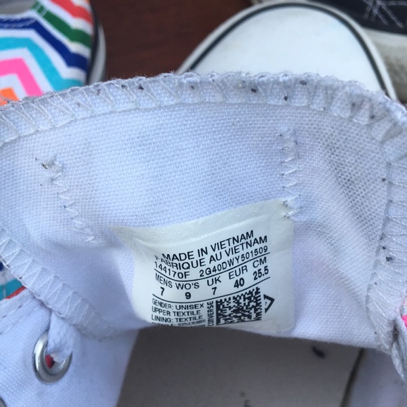 Women Converse 3 pair $50 - Picture 5 of 7